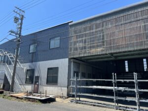 岐阜県羽島市 大きな倉庫でも外壁塗装・屋根塗装