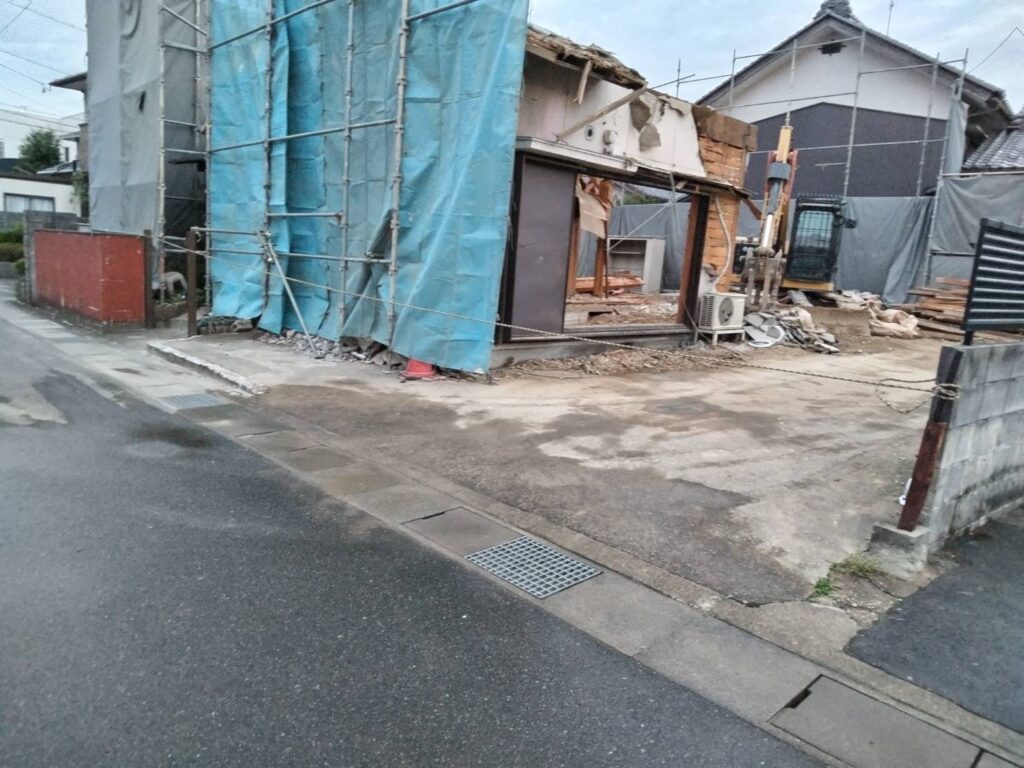 家屋　東面