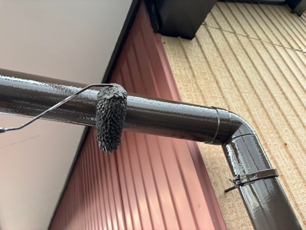 雨樋　上塗り2回目