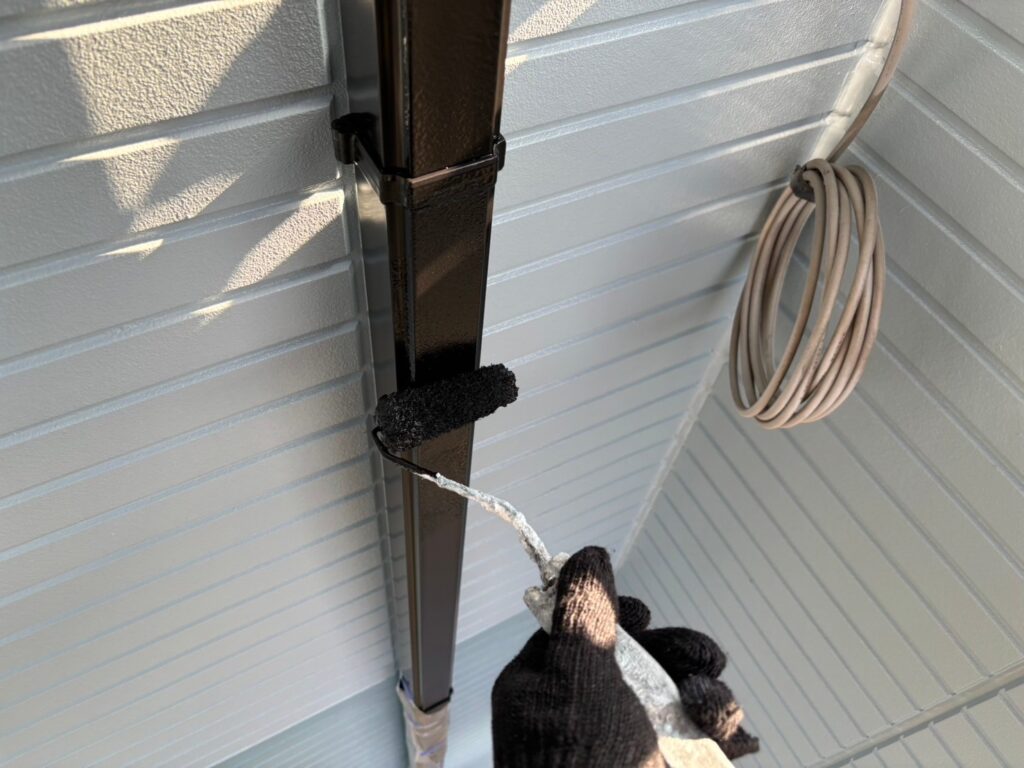 雨樋 上塗り2回目