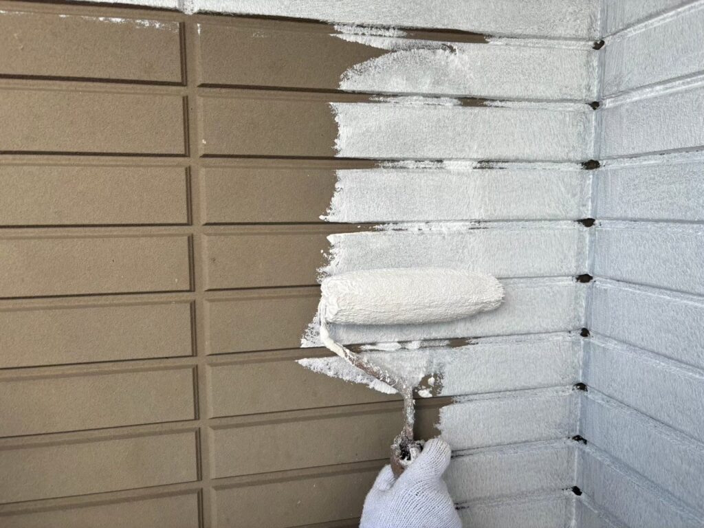 外壁 下塗り2回目