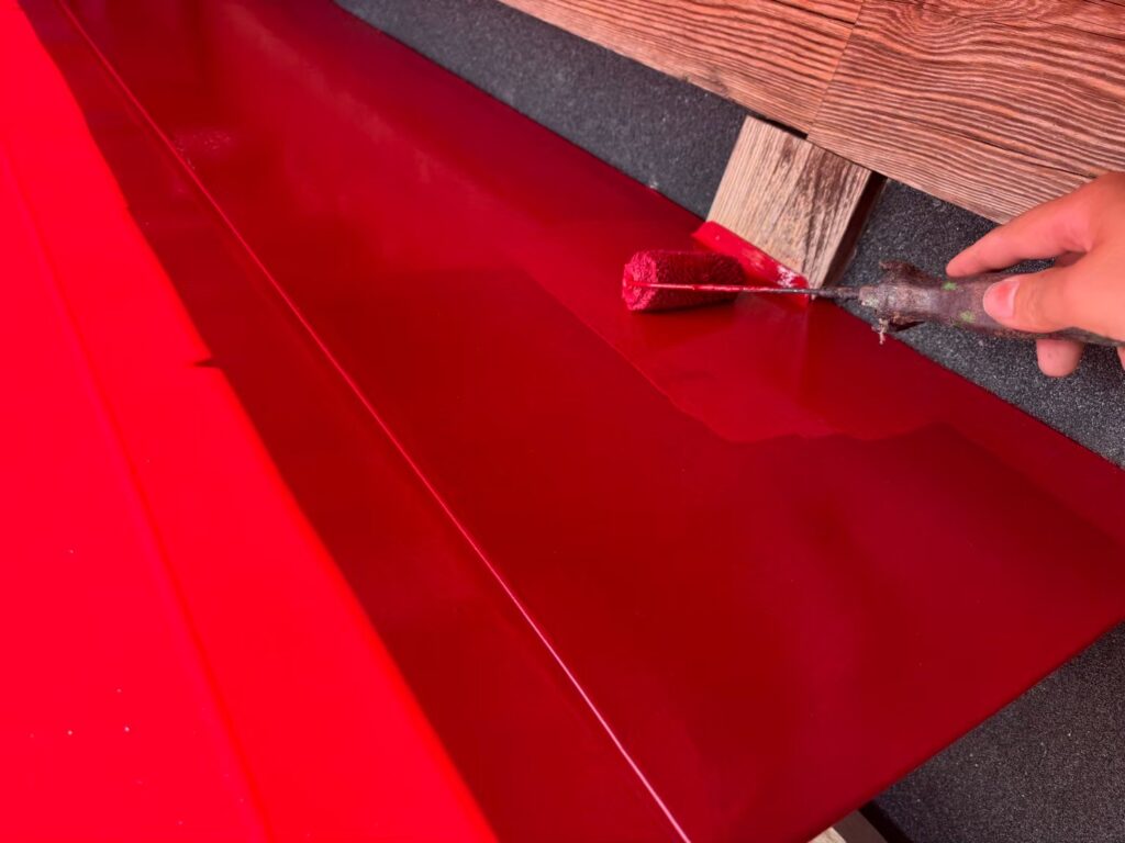 玄関前　屋根　上塗り